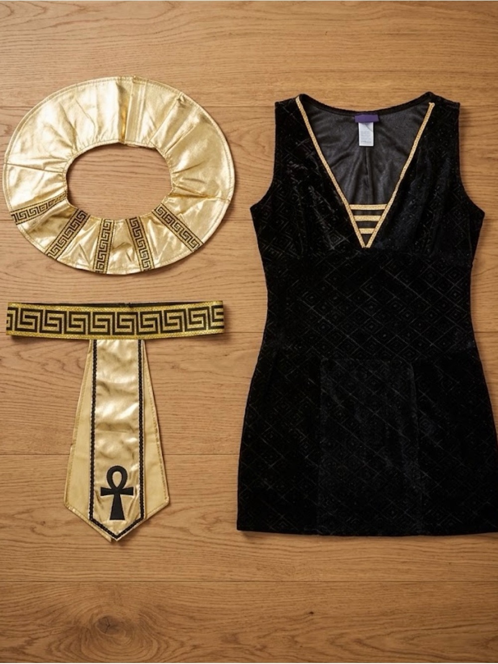 Dream girl woman’s Egyptian goddess Halloween like new small